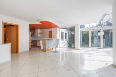 MAIER - Familienfreundliche Doppelhaushälfte mit Garten, EBK und Doppelgarage in ruhiger Lage