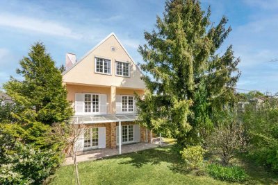 Großzügiges Wohngefühl: Einfamilienhaus mit Traumgarten zur Neugestaltung