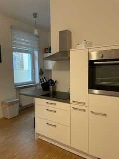 Kernsanierte 2 Zimmerwohnung mit Wohnküche in ruhigem Rückgebäude im Jungbusch!