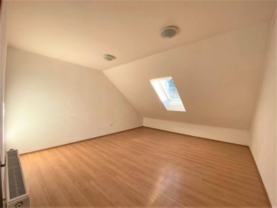 Charmante 73 m² Stadtwohnung im 1. OG – Top Preis &amp; Parkplatz inklusive!