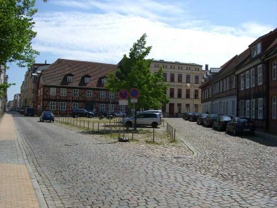 Attraktive 2,5 Zimmer-Wohnung am Schweinemarkt zu mieten!