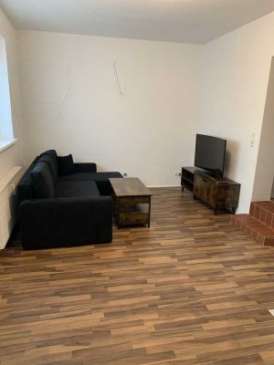 Modern renovierte & möblierte 1,5-Zimmer-Wohnung mit separatem Eingang in Remshalden-Buoch