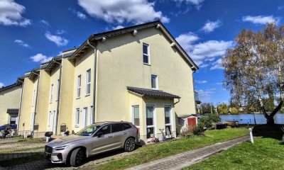 Großzügiges Wohnen direkt an der Dahme – Reihenendhaus in Berlin-Köpenick 2206 € - 177 m² - 5.0 Zi.