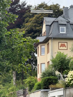 Wohnen und Arbeiten unter einem Dach  - großzügige Villa in Siegen - Wellersberg