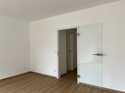 Erstbezug nach Sanierung mit Balkon und Einbauküche: Attraktive 2-Zimmer-Wohnung in Duderstadt