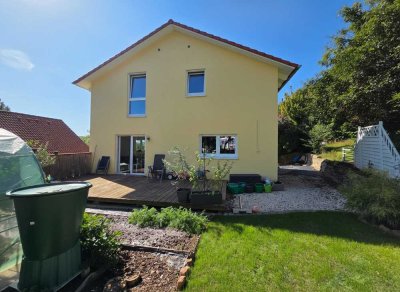 Bezugsfertiges KfW-50-Haus mit Einliegerwohnung, ideal für Familien und HomeOffice-Pendler