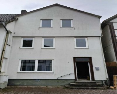 Sanierungsbedürftiges Einfamilienhaus in Bodenwerder