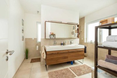 *Ihre individuelle Villa auf dem Niederberg*