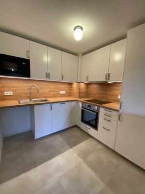 Einliegerwohnung mit eigenem Garten und Blick in die Schweiz und auf den Rhein