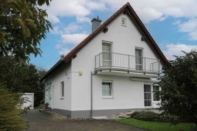 Sehr gepflegtes, großzügiges Einfamilienhaus in ruhiger Lage von Ehingen