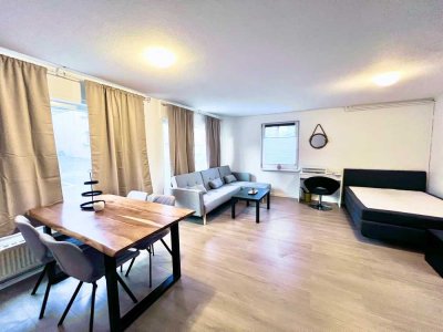 Charmantes, lichtdurchflutetes 1,5-Zimmer-Apartment; teilmöbliert, barrierefrei & kernsaniert 2025