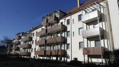 Wahren - tolle 2-Zimmerwhg. mit Balkon, sep.Küche, Tageslichtbad, Wanne & großem Gemeinschaftsgarten
