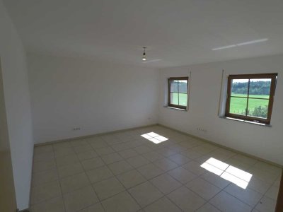 Schöne 1 Zimmer Wohnung, ländlich, nahe Ostermünchen