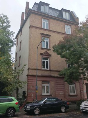 Attraktive 3Z-Wohnung in gepflegtem Altbau mit Balkon