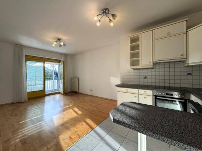 Citylage! 2-Zimmer-Mietwohnung mit Balkon und Tiefgaragenplatz