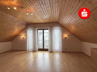 Großzügiges Einfamilienhaus mit Garten, Wintergarten und Sauna in ruhiger Lage