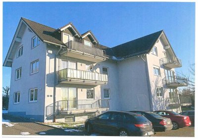 Helle 3-Zimmer-Dachgeschosswohnung mit Balkon in Fernwald