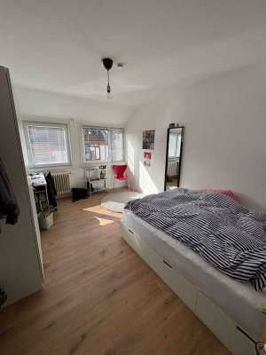 Jung, modern, gemütlich - WG Zimmer frei