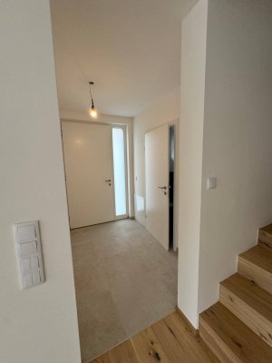 Doppelhaushälfte - JETZT MIETEN-SPÄTER KAUFEN MIT 50% GUTSCHRIFT - 130 m2 + Keller - Garten Süd-West Ausrichtung - bei Lobau