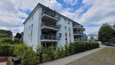 Gemütliche 2-Zimmer-Wohnung im Erdgeschoss mit Einbauküche und Terrasse