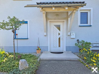 Viel Platz für Ihre Familie, Doppelhaushälfte mit Garten