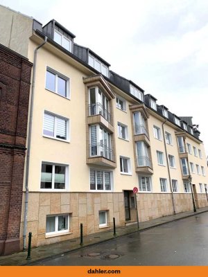 Gerresheim: Stilvolle 3-Zimmer-Wohnung mit Süd-Loggia und Aufzug in begehrter Lage