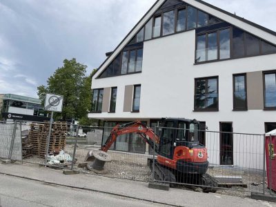 BUCHBERGER Immobilien Komfortable, helle 1,5 Zimmer-Wohnung mit Terrasse und EBK