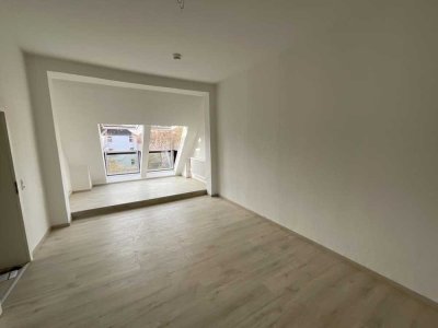 Über den Dächern von Sodingen, bezugsfertige 2-Zimmerwohnung mit Dachbalkon