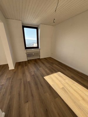 WG-Zimmer in 4-Zimmer-Wohnung – 20 m² – Wuppertal Klingenholl 121