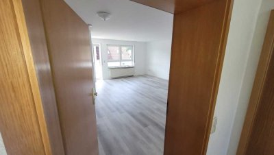 Erstbezug nach Sanierung in 2024 mit Balkon und Einbauküche: Ansprechende 2-Zimmer-Wohnung in Nagold