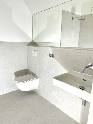 Erstbezug barrierefreie ruhige 2-Zimmer-Wohnung im Innenhof