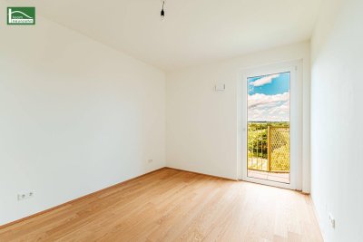 Alles was man sich wünscht – kostengünstige Heizung/“Kühlung“ über Erdwärme, PV-Anlage, weitläufige Grünflächen