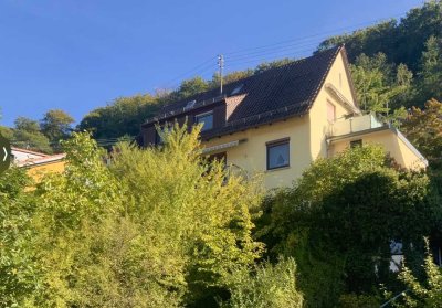 GLOBAL INVEST SINSHEIM | 5 Prozent Mietrendiete! 
3-Familienhaus in toller Lage von Ziegelhausen mi