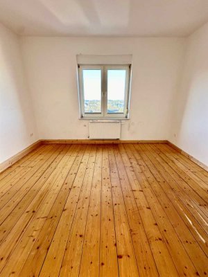 Zentrale und gepflegte 2 - Zimmer Wohnung mit Küche zu vermieten.