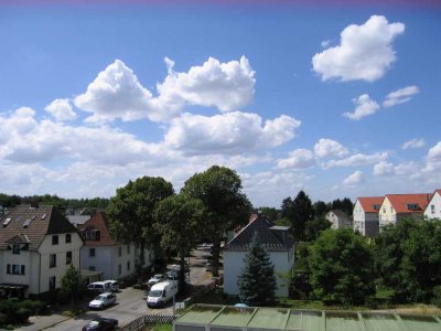Haan-Gruiten: 2 Zimmer-Wohnung im Dachgeschoß