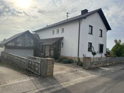 Solides 1-2 Familienhaus mit viel Platz und zusätzlicher Ferienwohnung