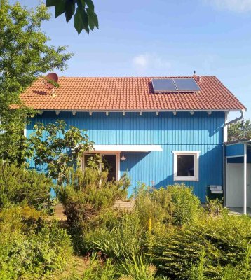 Kleines skandinavisches Holzhaus mit Charme – Wohnen im Herzen von Rheinhessen