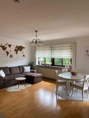 Helle 2-Zimmer Wohnung mit Balkon und EBK in Uninähe!