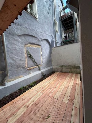 Charmante Souterrainwohnung mit Terrasse in der Regensburger Innenstadt