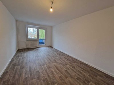 Nachmieter gesucht! 5 Zimmerwohnung mit 2 Bädern und Balkon im Erdgeschoss