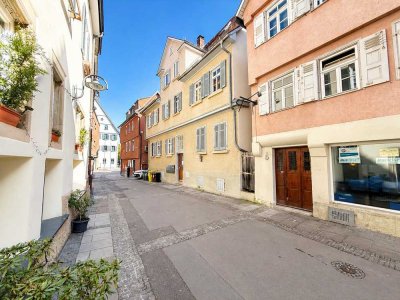 Innenstadt! Kernsanierte 3-Zimmer-Wohnung in begehrter Lage. Sehr gute Kapitalanlage!