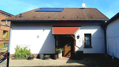 Einfamilienwohnhaus in Kemberg mit beheiztem Aussenpool, separater Einliegerwohnung und Nebengelass