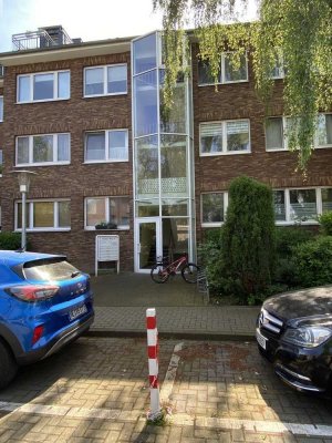 Attraktive Eigentumswohnung mit Loggia in gepflegter Wohnanlage in Meerbusch-Büderich