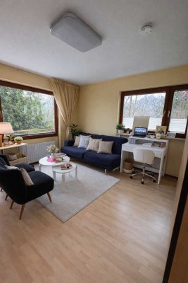Lichtdurchflutetes Einzimmerwohnung mit Außenstellplatz – Ideal für Eigennutzer und Investoren