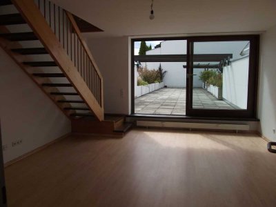 Sonnige 4-Zimmer DT-Wohnung im Maisonettestil am Buchenauer Markt