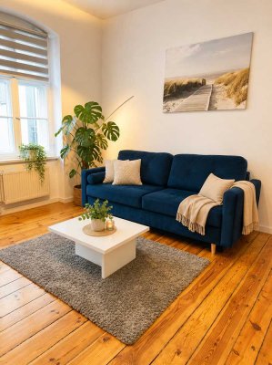 Stilvolle Altbauwohnung mit moderner Ausstattung in ruhiger Friedrichshainer Kiezlage