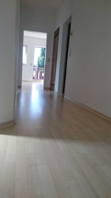 Helle 3-Zimmer-Wohnung mit Balkon in Trier/Heiligkreuz