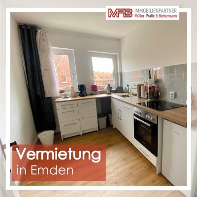 Attraktive und vollständig renovierte 3-Zimmer-Wohnung mit Einbauküche in Emden