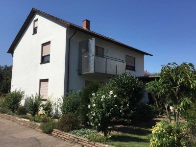 schöne 3 ZKB in 2 Familienhaus
