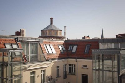 Zuhause über den Dächern Berlins – Charmante Maisonette am Wasserturm